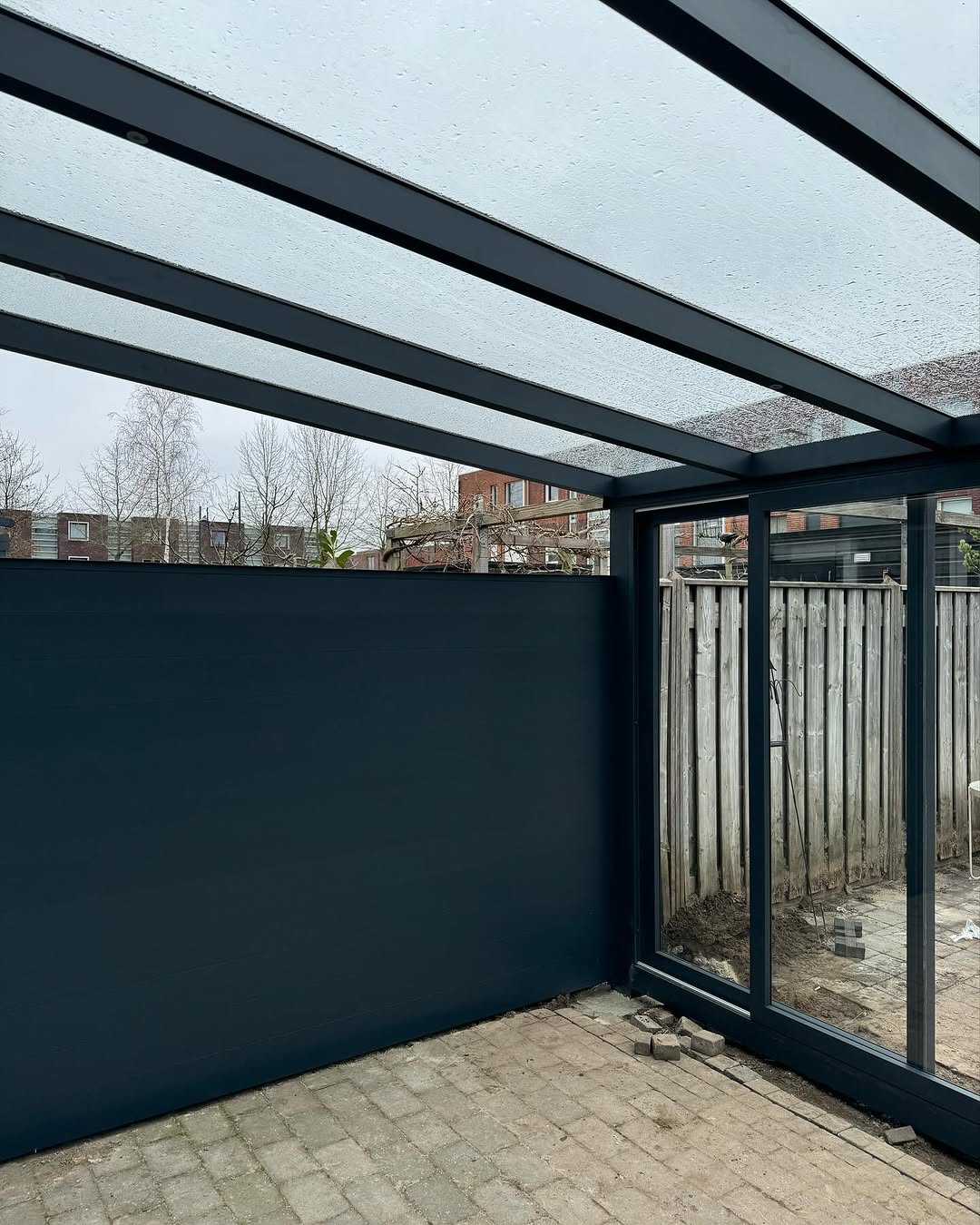 Veranda met zonwering